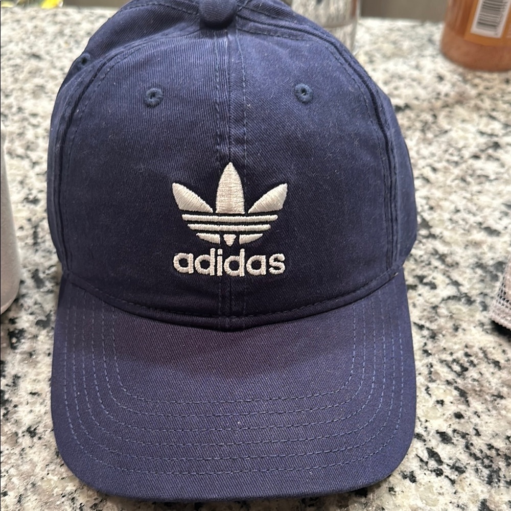 Adidas bundle - Picture 2 of 7